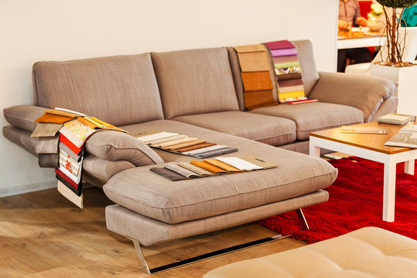 Sofás que parecen de 2.000 € por menos de 1.000 €: la guía honesta para acertar