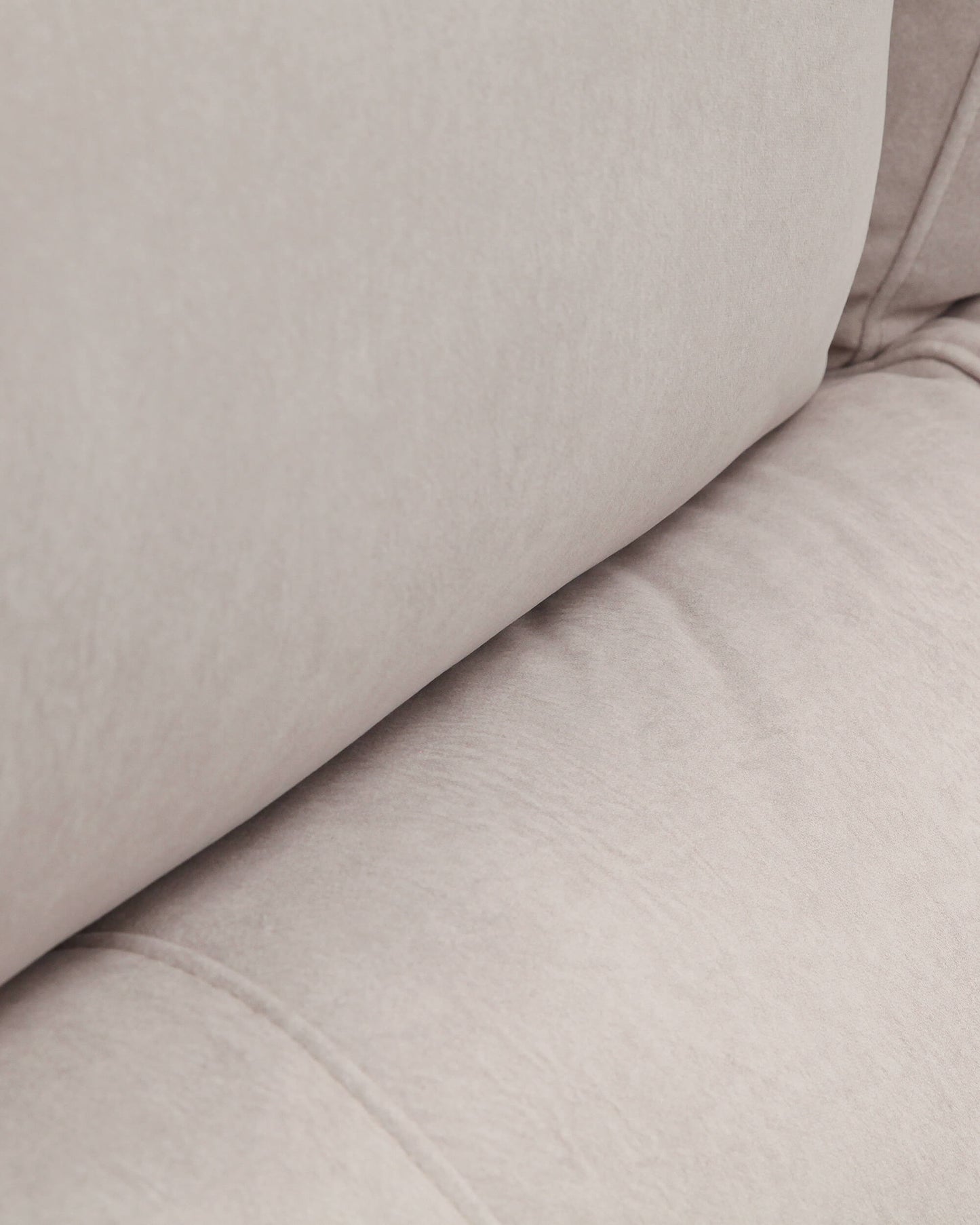 sofá chaiselongue con almacenaje